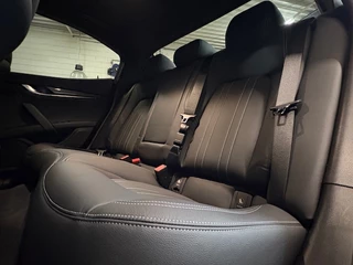 Maserati Ghibli Maserati Ghibli 330pk Hybrid GT - afbeelding nr 17