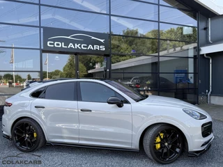 Porsche Cayenne Porsche Cayenne 3.0 e-Hybrid Coupé|Sportdesign|luchtvering - afbeelding nr 9
