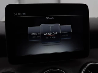 Mercedes-Benz CLA Mercedes-Benz CLA-klasse 180 Urban | Stoelverwarming | Sportstoelen |  Navigatie | Park Assist | Full LED | Half leder | Cruise control | Airco | Bluetooth - afbeelding nr 20