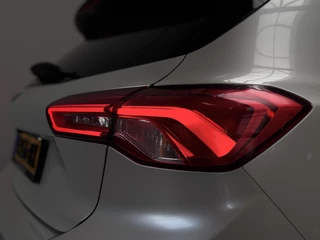 Ford Focus Ford Focus 1.0 EcoBoost Titanium Business | Automaat | ST Line | Camera | Carplay - afbeelding nr 36