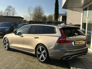 Volvo V60 Volvo V60 2.0 T4 R-Design 19''+STANDKACHEL+TREKH+H&K+CARPLAY - afbeelding nr 7