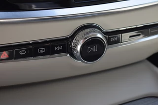 Volvo V60 Volvo V60 B3 163pk Plus Bright | Climate | Driver Assist | Blond Leder - afbeelding nr 30