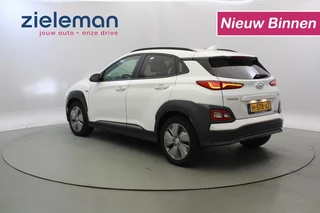 Hyundai Kona Hyundai Kona Electric Fashion 64 kWh - Carplay, Camera, Stoelverw. SOH 100% - afbeelding nr 3