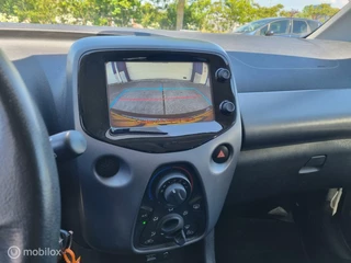 Toyota Aygo Toyota Aygo 1.0 VVT-i x-play 5 deurs airco, camera - afbeelding nr 12