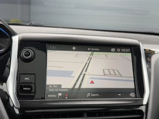 Peugeot 2008 Peugeot 2008 1.2 PureTech GT-line 1e Eigenaar,Navi,Pano,Camera,Clima,Cruise,Halfleder,Stoelverwarming,110pk,PDC,APK tot 08-2025 - afbeelding nr 10