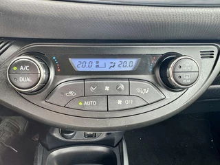 Toyota Yaris Toyota Yaris 1.5 Hybrid Aspiration  Automaat (Clima/Camera) - afbeelding nr 15
