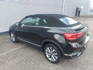 Volkswagen T-Roc Volkswagen T-Roc Cabrio 1.0 TSI Style Carplay/Audio/Navigatie, parkcontrol, adap.Cruise, windscherm,stoelverwarming, - afbeelding nr 10
