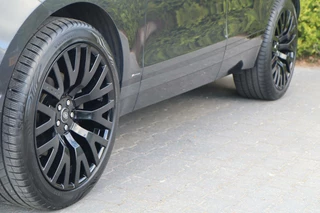 Land Rover Range Rover Velar Land Rover Range Rover Velar 3.0 V6 SC AWD R-Dynamic HSE 381 PK A cruise|Carplay|Matrix|Panoschuifdak|Digidash|Camera|Massage|Kahn LMV 22