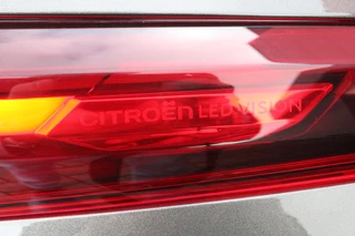 Citroën C5 X Citroen C5 X 1.6 Plug-in 225PK Hybrid BUSINESS PLUS | HEAD UP DISPLAY | ELEKTRISCH BEDIENBARE VOORSTOELEN MET GEHEUGENFUNSCTIE | KEYLESS ENTRY/START | ACHTERUITRIJ CAMERA | LEDEREN BEKLEDING | AFNEEMBARE TREKHAAK | DODEHOEK DETECTIE | STOEL/STUUR VERWARMING | DRAADLOZE TELEFOONLADER | DRAADLOZE APPLE CARPLAY/ANDROID AUTO | MASSAGE STOELEN | NAVIGATIE | ADAPTIVE CRUISE CONTROL | - afbeelding nr 37