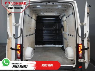 Volkswagen Crafter Volkswagen Crafter 35 2.0 TDI 140 pk L3H3 BPM VRIJ! 270Gr. Deuren/ Carplay/ Climate/ Camera/ Cruise - afbeelding nr 15
