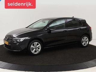 Volkswagen Golf Volkswagen Golf 1.0 TSI Life | Stoel & stuurverwarming | Carplay |  Adaptive cruise | Navigatie | Sfeerverlichting | Full LED | Parkeerhulp | Getint glas - afbeelding nr 1