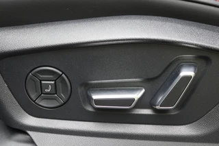 Audi Q8 Laser-Matrix/Pano/4wiel/B&O/360/RS-stoel/Design Red/Luchtvering/Keyless/Head-up/Trekhaak - afbeelding nr 26