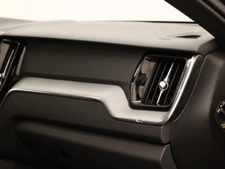 Volvo XC60 Volvo XC60 T6 PLUG-IN HYBRID PLUS DARK SCHUIFDAK CAMERA HARMAN KARDON ACC B - afbeelding nr 38