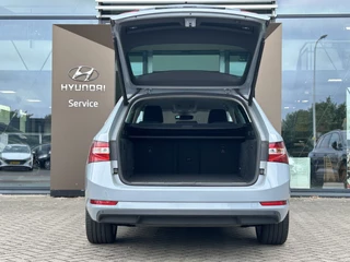 Škoda Superb Škoda Superb Combi 1.4 TSI iV Business Edition Plus | Trekhaak | 18