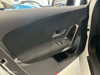 Mercedes-Benz A-Klasse Mercedes A-klasse 250e AMG Line|Parelmoer|Night|Pano|Carplay|Dealer onderhouden - afbeelding nr 32