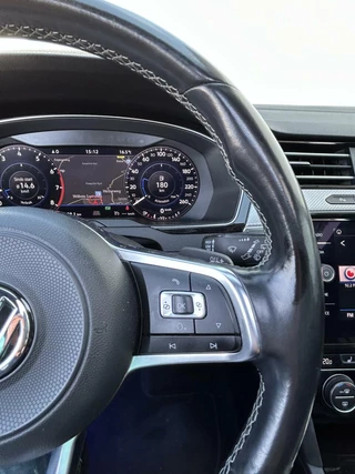 Volkswagen Passat Volkswagen Passat Variant 1.4 TSI ACT Highline Business R 20