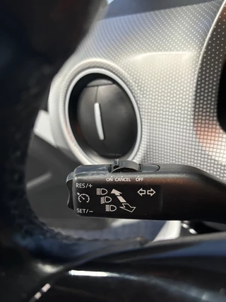 Volkswagen up! Volkswagen Up! 1.0 BMT high up! Clima | Cruise |Navi | Camera | Stoelverwarming | PDC - afbeelding nr 24