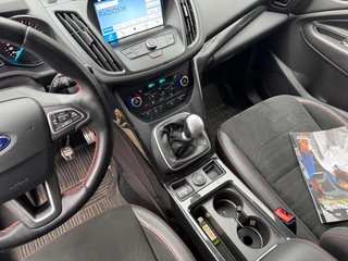 Ford Kuga Ford Kuga 1.5 EcoBoost ST-Line Trekhaak 2000KG | Winter Pack | Camera | Navigatie | - afbeelding nr 3