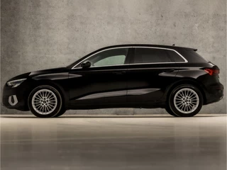 Audi A3 Automaat (APPLE CARPLAY, GROOT NAVI, VIRTUAL COCKPIT, CAMERA, SPORTSTOELEN, LED KOPLAMPEN, GETINT GLAS, ZWART HEMEL, CRUISE, NIEUWSTAAT) - afbeelding nr 2
