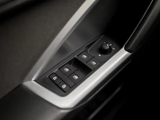 Audi Q3 Audi Q3 35 TFSI Sport 150Pk (NIEUW MODEL, VIRTUAL COCKPIT, GROOT NAVI, CLIMATE, STOELVERWARMING, KEYLESS, SPORTSTOELEN, CRUISE, PARKEERSENSOREN, ELEK ACHTERKLEP, MATRIX LED KOPLAMPEN, NIEUWSTAAT) - afbeelding nr 22
