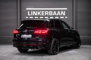 Volkswagen Touareg Volkswagen Touareg R 3.0 TSi eHybrid 4MOTION | Full Option | Panodak | Massage | Trekhaak | Black Style | 21 inch | - afbeelding nr 3