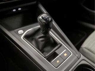 Volkswagen Golf (APPLE CARPLAY, GROOT NAVI, ADAPTIVE CRUISE, TREKHAAK ELEKTRISCH, KEYLESS START, SPORTSTOELEN, DAB+, LED KOPLAMPEN, NIEUWE APK, NIEUWSTAAT) - afbeelding nr 10