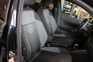 Volkswagen Taigo Volkswagen Taigo 1.0 TSI R-LINE 2x BNS Automaat / Stoelvw. / keyless go / Trekhaak - afbeelding nr 4