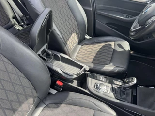 BMW X1 BMW X1 SDrive18i High Executive Trekhaak Navigatie Led verlichting Clima Cruise Panorama - afbeelding nr 41