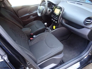 Renault Clio Renault Clio 0.9 TCE LIMITED NAVI BLUETOOTH PDC LICHTMETAAL - afbeelding nr 13