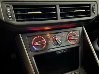 Volkswagen Polo Volkswagen Polo 1.0 TSI Airco Navi ACC CarPlay PDC Trekh. - afbeelding nr 40