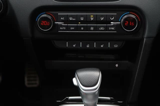 Kia Ceed Kia Ceed 1.6 T-GDi GT 204PK /PANODAK/MEMORY/VIRTUAL/STOEL+STUURVERW./CARPLAY/JBL/CAMERA! - afbeelding nr 14