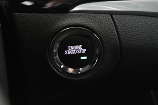 Opel Astra Opel Astra 1.4 Turbo Innovation | Stoel & stuurverwarming | Camera | Carplay | Matrix LED | Trekhaak | Comfortstoelen | Keyless | Navigatie - afbeelding nr 10