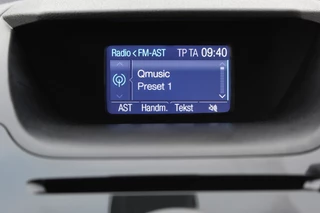 Ford EcoSport Climate control , Cruise control , Bluetooth , Stoelverwarming Hoge zit, Voorruitverwarming - afbeelding nr 17