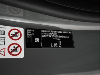 MINI Electric (INCL-BTW) Aut. *PANO | FULL-LEATHER | HEAD-UP | FULL-LED | HARMAN/KARDON-SOUND | KEYLESS | CAMERA | SPORT-SEATS | NAVI-FULLMAP | HEATED-SEATS | AMBIENT-LIGHT | DAB | DIGI-COCKPIT | 17