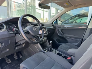 Volkswagen Tiguan Volkswagen Tiguan 1.5 TSI Comfortline Business|Panorama|ACC|Stoelverwarming|PDC|Airco|Navi| - afbeelding nr 9