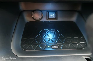 Toyota RAV4 Toyota RAV4 2.5 Hybrid Active Bi-Tone Pano Navi Carplay - afbeelding nr 27