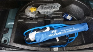 Hyundai Kona Hyundai Kona EV Premium 64 kWh - afbeelding nr 35