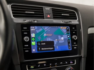 Volkswagen Golf (APPLE CARPLAY, GROOT NAVI, CLIMATE, STOELVERWARMING, DYNAMISCHE KNIPPERLICHTEN, ALCANTARA SPORTSTOELEN, ADAPTIVE CRUISE, PARKEERSENSOREN, LM VELGEN, NIEUWSTAAT) - afbeelding nr 25