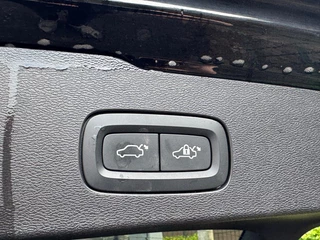 Volvo V60 Volvo V60 2.0 T6 Recharge AWD R-Design R-Design/Airco/Lichtmetalen velgen/Stoelverw. - afbeelding nr 41