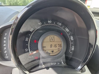 Toyota Aygo Toyota Aygo 1.0 VVT-i x-play Automaat | Apple Carplay | Andoid Auto | Achter - afbeelding nr 5