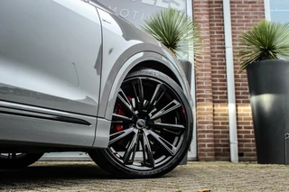 Audi Q8 ➡️ Audi Q8 50 TDI Quattro Competition | V6 286 pk | S-line | 23 inch | B&O | Camera360 | Pano | Leer | Trekhaak | LED | DAB | Parkeerhulp | Diamond stitched | - afbeelding nr 41