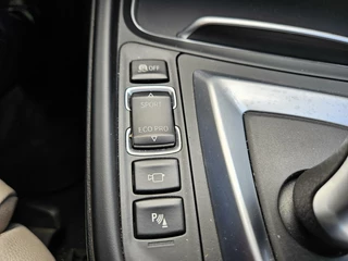 BMW 3 Serie BMW 3-serie 330e PHEV Iperformance VEEL OPTIES! Zeer nette staat! - afbeelding nr 26