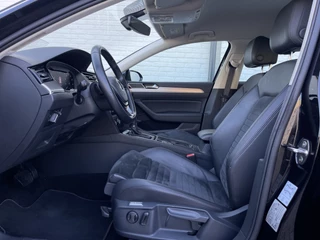 Volkswagen Passat Volkswagen Passat Variant 1.5 TSI Highline Business R | Navi | ACC | HUD | LED | Keyless | Virtual Cockpit | 18 inch - afbeelding nr 27