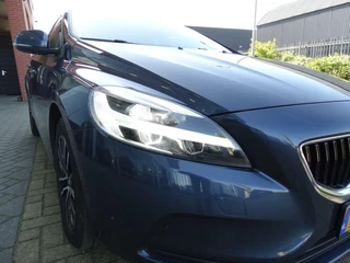 Volvo V40 Volvo V40 1.5 T2 Polar+ automaat  Virtual cockpit / Carplay - afbeelding nr 13
