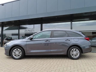 Hyundai i30 Hyundai i30 1.4 T-GDI Aut. Ecc Cruise Navi Trekhaak Pdc 2018 - afbeelding nr 4