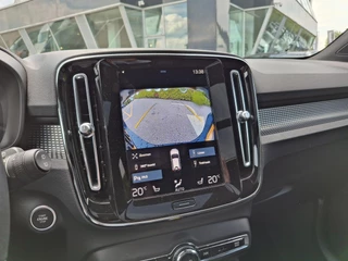 Volvo XC40 Volvo XC40 B5 AWD R-Design Panoramadak | Trekhaak | H&K Audio | 360 Camera | - afbeelding nr 21