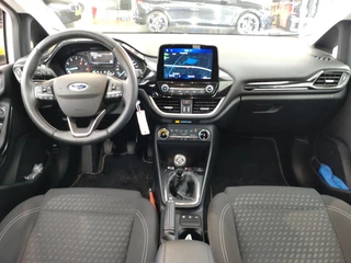 Ford Fiesta Ford Fiesta 1.0 EcoBoost Titanium WORDT VERWACHT | 95pk | Navigatie | Winter Pack | Lichtmetalen velgen | Cruise control - afbeelding nr 2