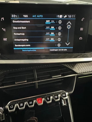 Peugeot 208 Peugeot 208 GT, 100 PK, Navigatie, adaptieve cruise control,PDC,17 inch,Dode hoek - afbeelding nr 14
