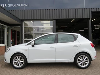 SEAT Ibiza SEAT Ibiza 1.0 TSI ECOTSI STYLE CON / Navi / Cruise / Sportvelgen - afbeelding nr 3
