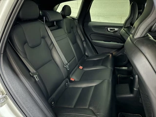 Volvo XC60 Volvo XC60 2.0 T8 Twin Engine AWD Inscription Pano Leer Trek - afbeelding nr 27